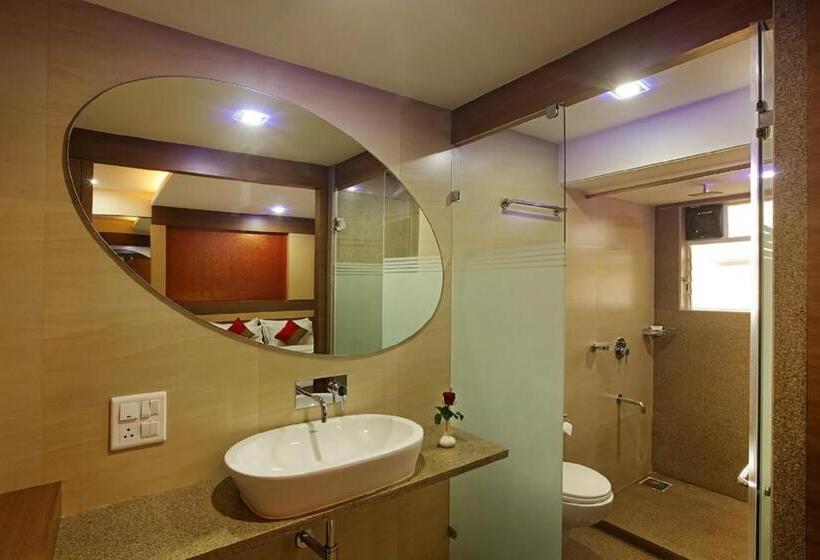 اتاق لوکس با بالکن, Turtle Beach Resort Morjim