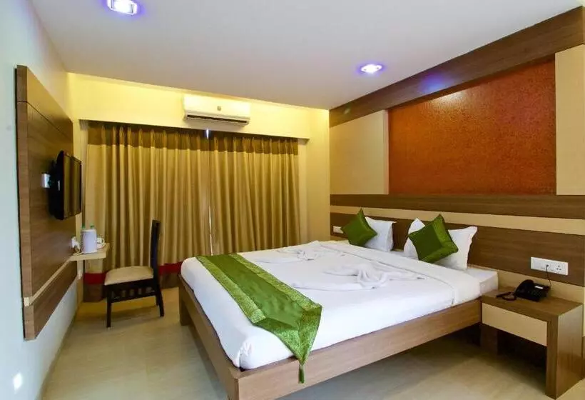 اتاق لوکس با بالکن, Turtle Beach Resort  Morjim