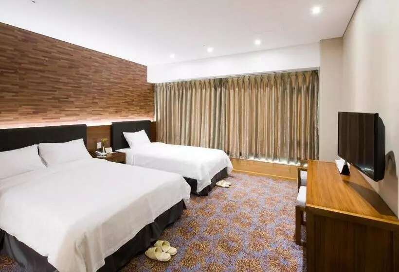 Deluxe Room Mountain View, The K Hotel Gyeongju