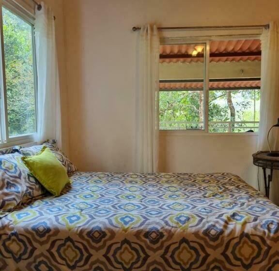 חדר סטנדרט לשלושה, Olp Treehouse Cerro Azul