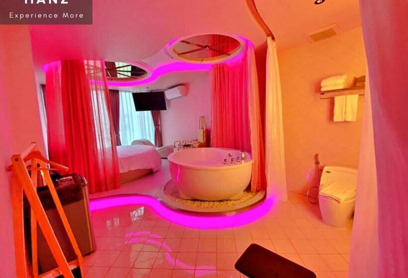 اتاق لوکس, Hanz 419 Sweet Escape