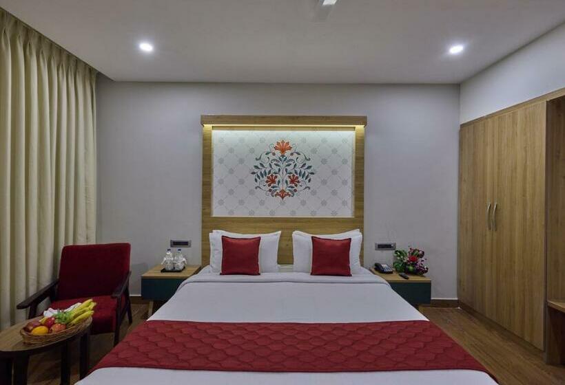 Номер Deluxe, Golden Tulip Tirupati