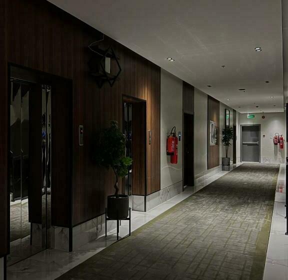 带大床的标准间, سيفن سون للأجنحة الفندقية