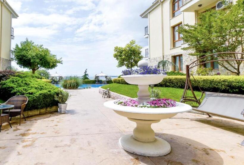 آپارتمان 1 خوابه با چشمانداز دریا, Royal Bay Cozy Apartments Apartello⊛com