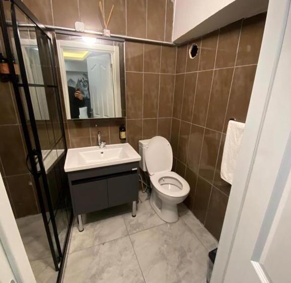 חדר דלוקס, Torch Suit