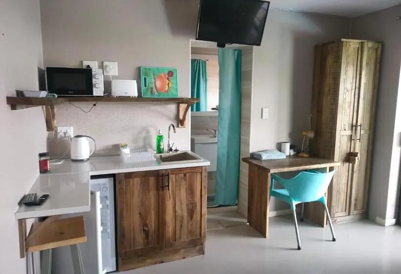 Standard-huone Puutarhanäkymä, Cove Rock Stay