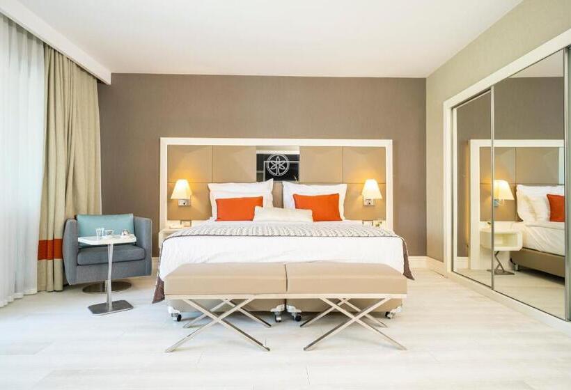 정원 전망 4인용 스탠다드 룸, Wome Prime Hotel   Halal All Inclusive