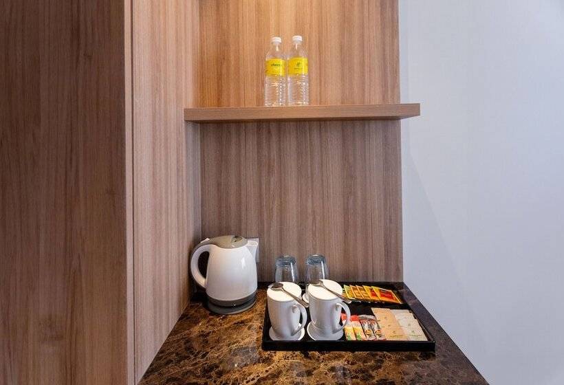 Номер Стандарт с Гостиной, Holiday Inn Sepang Airport By Ihg