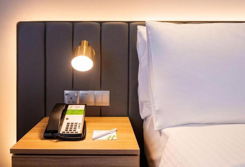 带双层床的家庭房间, Holiday Inn Sepang Airport By Ihg