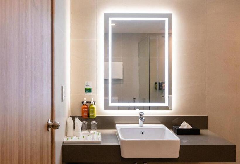 Семейный Номер с Койками, Holiday Inn Sepang Airport By Ihg