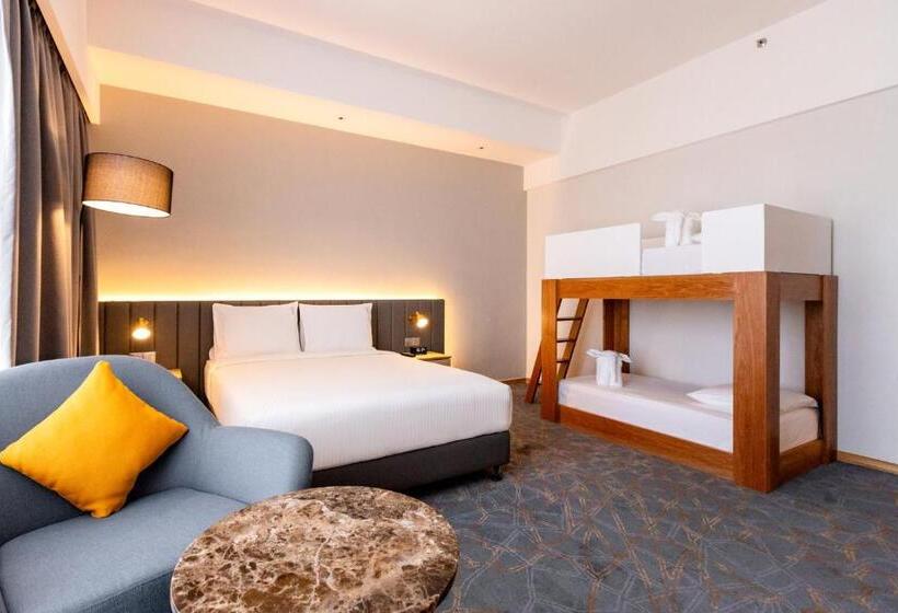 Quarto Familiar com beliches, Holiday Inn Sepang Airport By Ihg