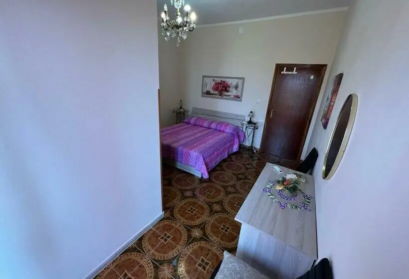 اتاق لوکس, B&b Empira Lamezia Terme