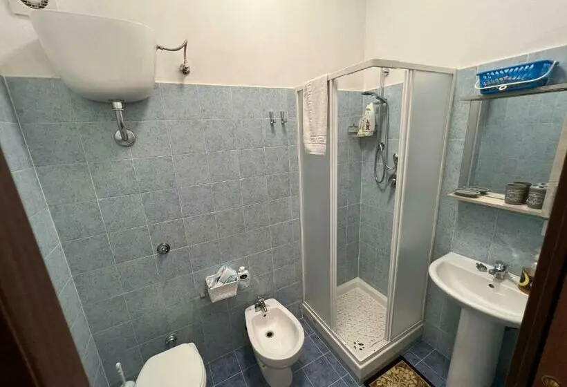 اتاق لوکس, B&b Empira Lamezia Terme
