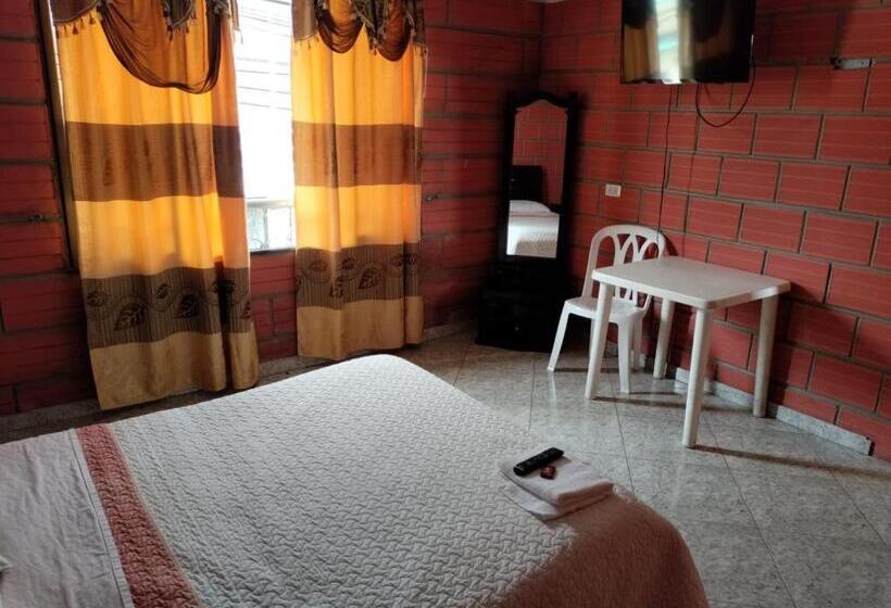 스탠다드 룸, Casa Hotel Los Faroles  Samaná/caldas