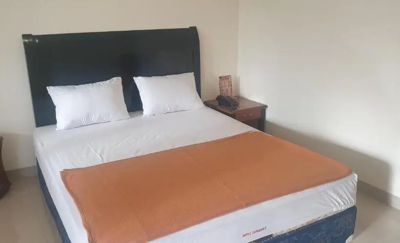 キングサイズベッドのスタンダードルーム, Cipunaga