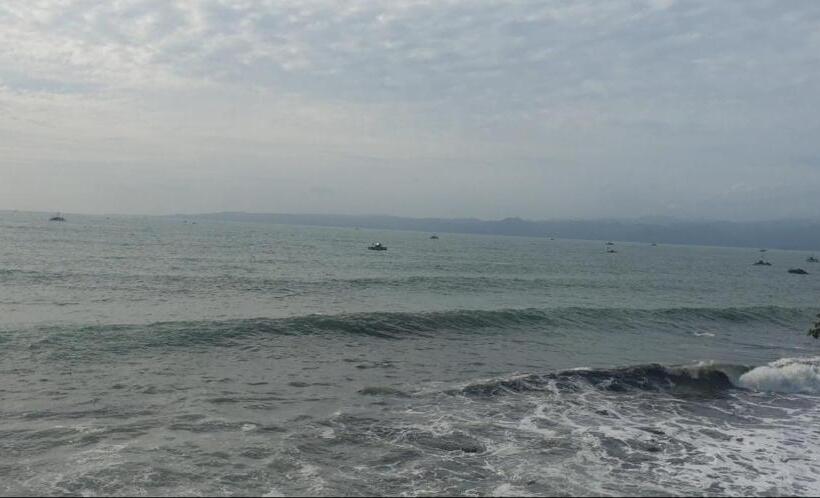 디럭스 룸 바다 전망, Cipunaga