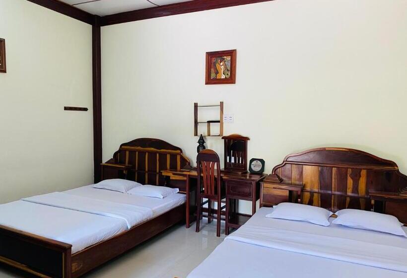 اتاق ساده سه نفره, Khách Sạn Sao Mai