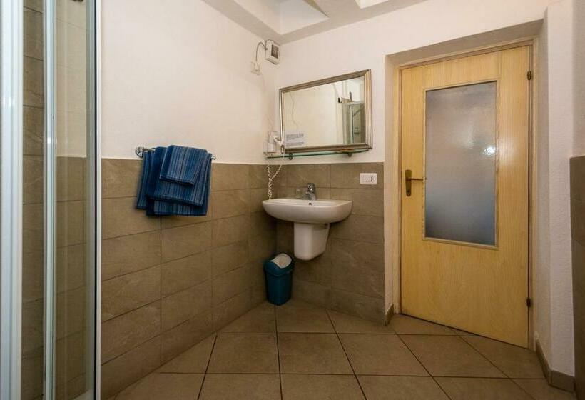 スタンダードトリプルルーム, Chez Cocò   Murphy Holiday Home