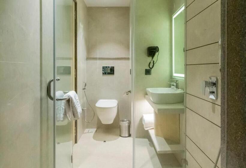 Quarto Estandar Vista Lago, The Cliff By Zuper   Panchgani