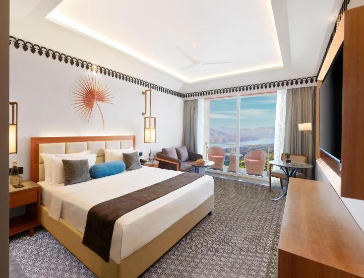 Quarto Estandar Vista Montanha, The Cliff By Zuper   Panchgani