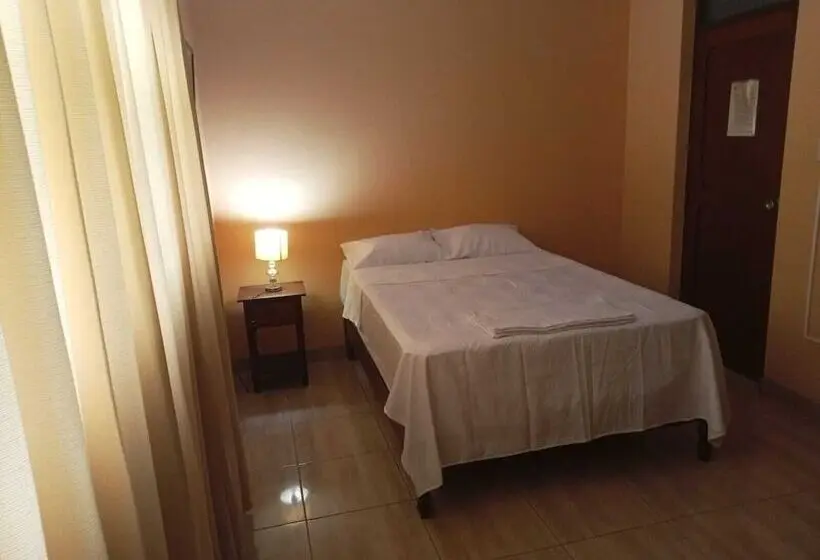اتاق استاندارد, Roari