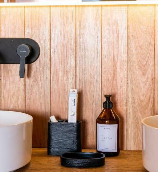 اتاق استاندارد, Aires Puros