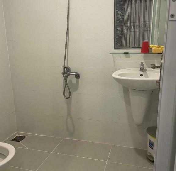 اتاق استاندارد با تخت بزرگ, Cát Tiên Sa