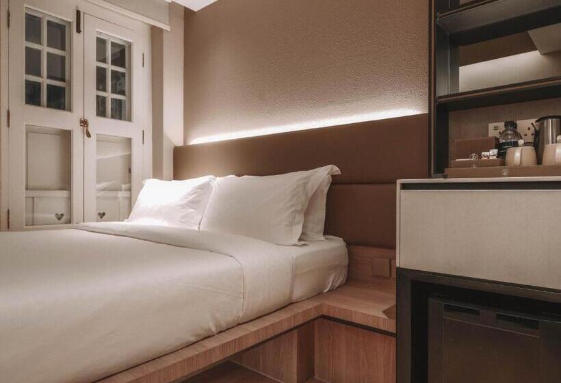 اتاق لوکس, 1900 Chinatown