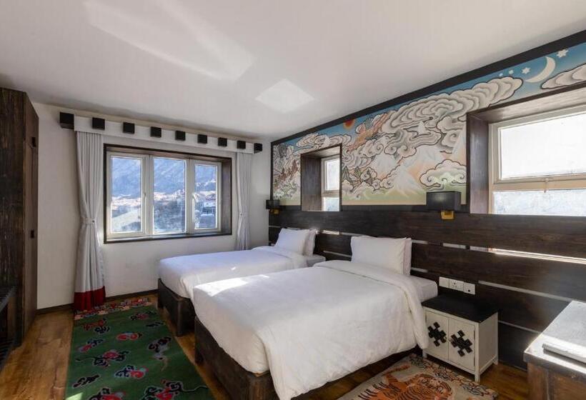 اتاق لوکس, Lo Mustang Himalayan Resort