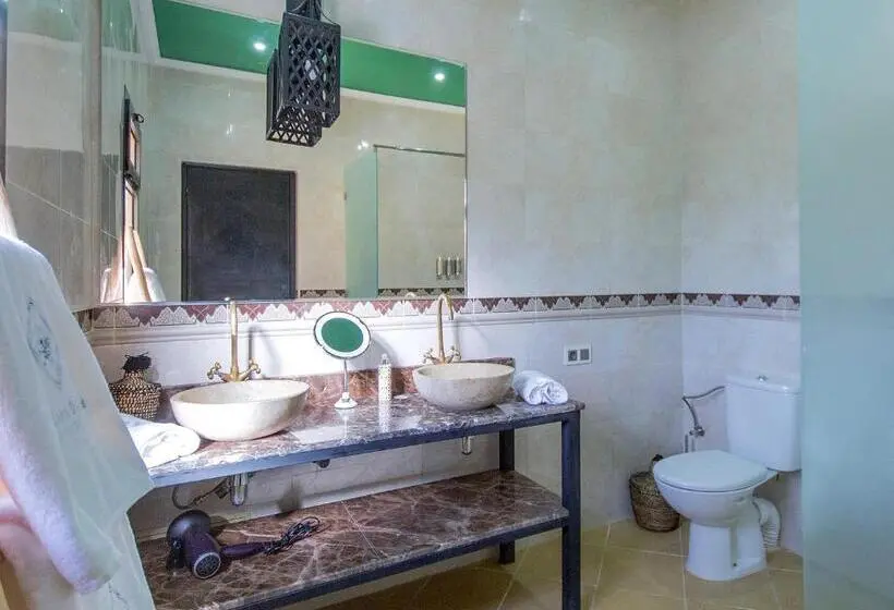 اتاق سوپریور, Maison Daouia