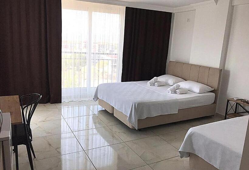 家庭间, Ayvaz Otel