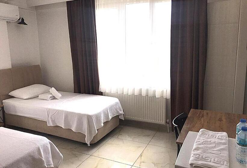 Номер Стандарт Трехместный, Ayvaz Otel