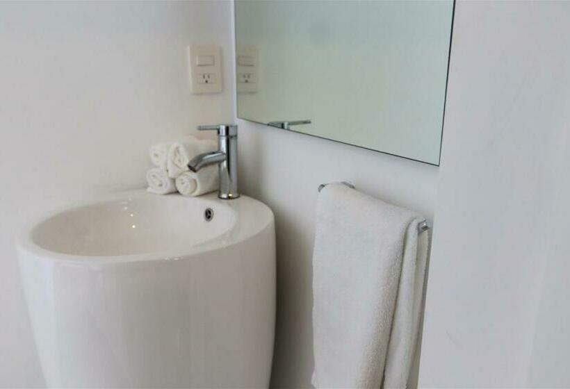 غرفة قياسية, Satelite 2750 Hotel & Suites