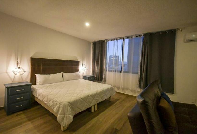 إستوديو قياسى, Satelite 2750 Hotel & Suites