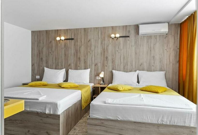 חדר משפחתי, Aqua Park