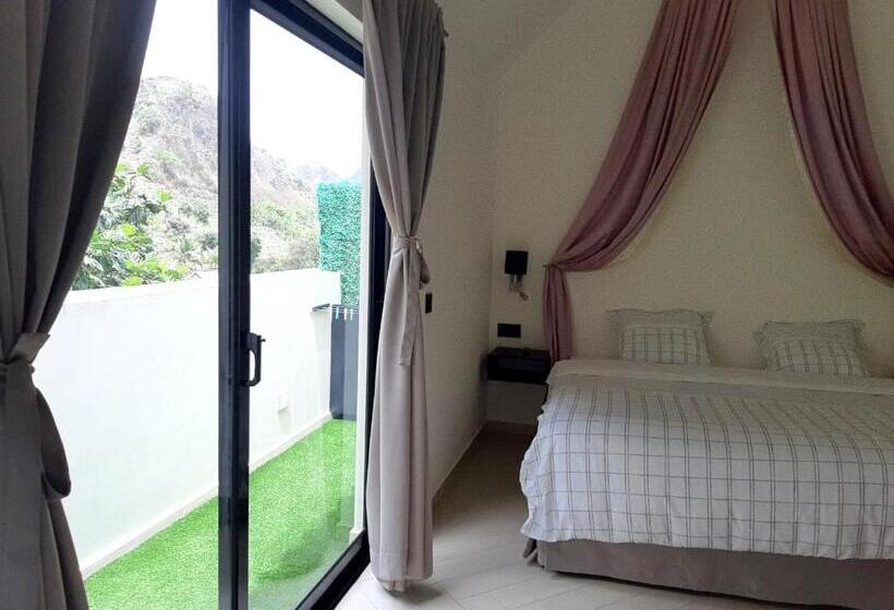 سوئیت با تخت بزرگ, Château Georgette