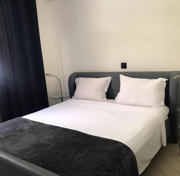 سوییت, Château Georgette