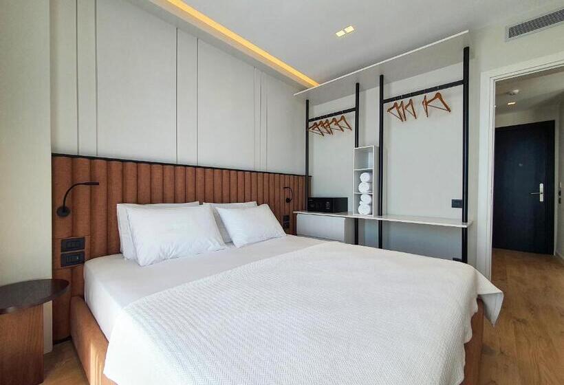 سوئیت با تخت بزرگ, Meraviglia Boutique