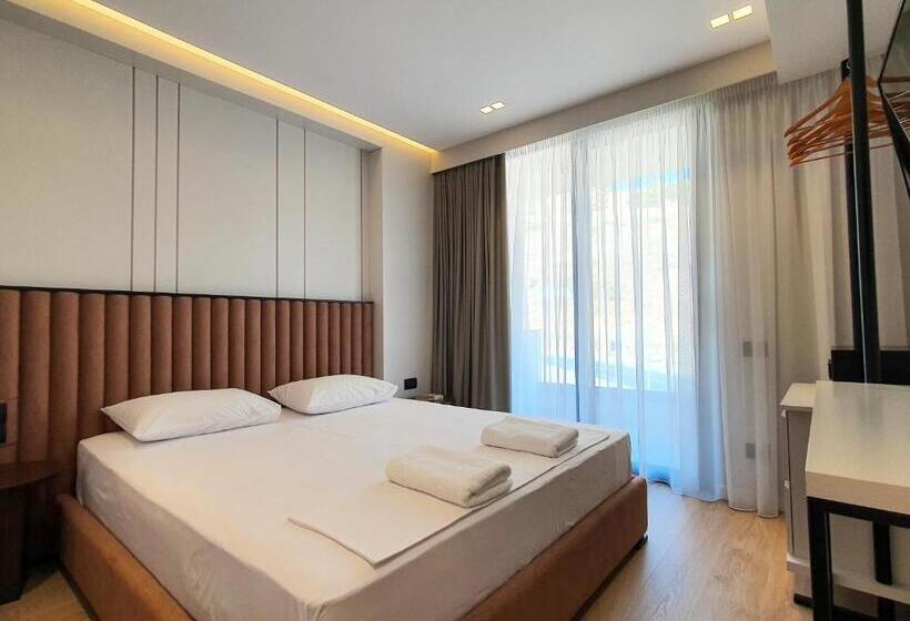 سوییت لوکس, Meraviglia Boutique