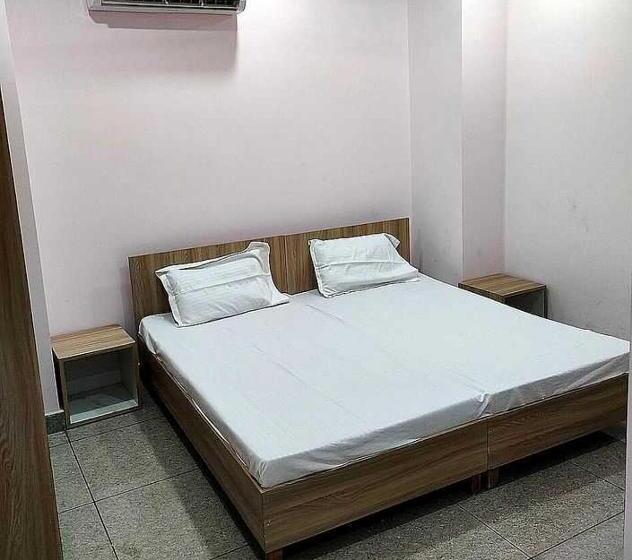 디럭스 트리플 룸, Oyo  Palazzo