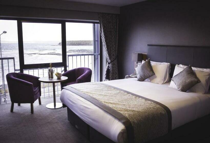 غرفة ديلوكس مطلّة علي البحر, Allingham Arms