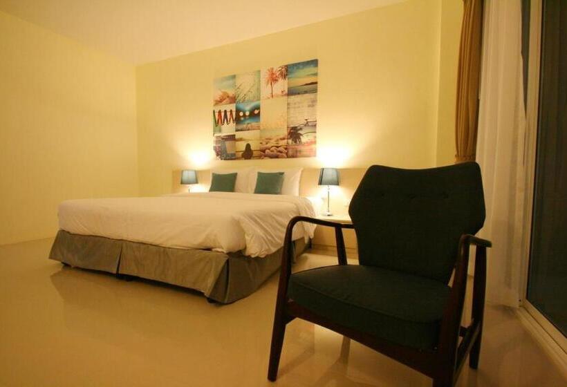 수피리어 룸, Apo