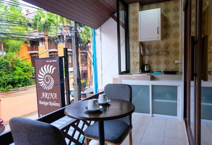 اتاق لوکس با بالکن, Arina Boutique Residence
