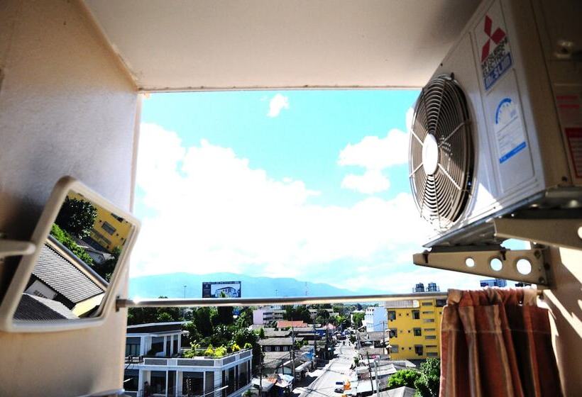 Номер Стандарт, Choktawee Smile