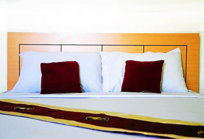 Номер Стандарт, Choktawee Smile