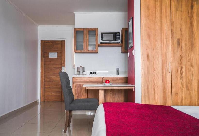 سوییت با چشمانداز دریا, City Suites & Beach