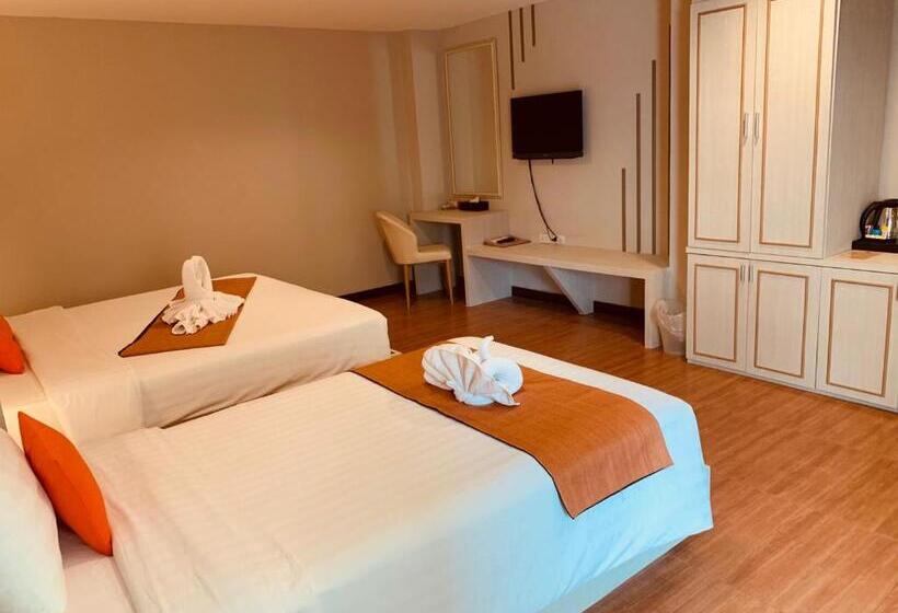 اتاق لوکس سه تخته, De Hug Hotel & Residence