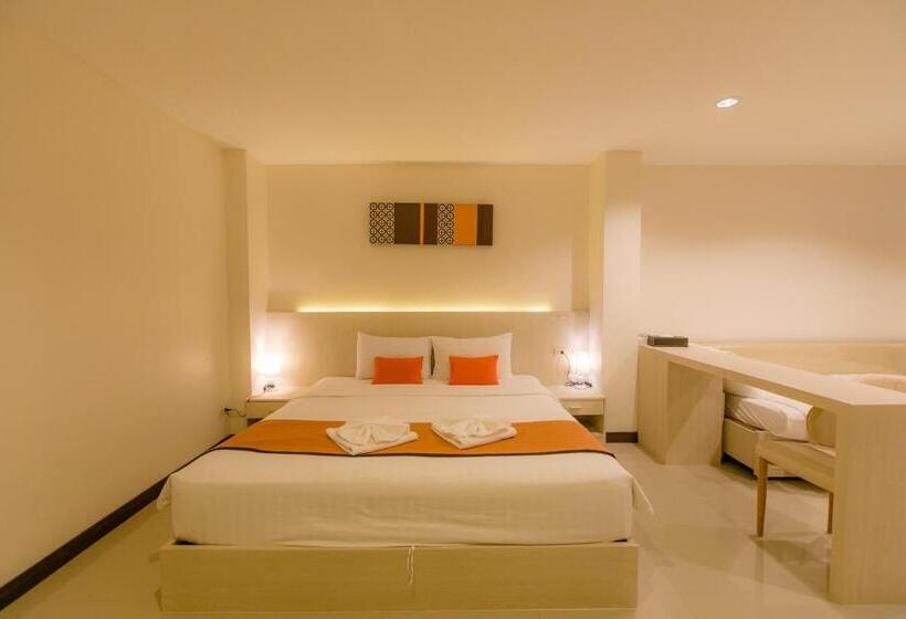 اتاق لوکس سه تخته, De Hug Hotel & Residence