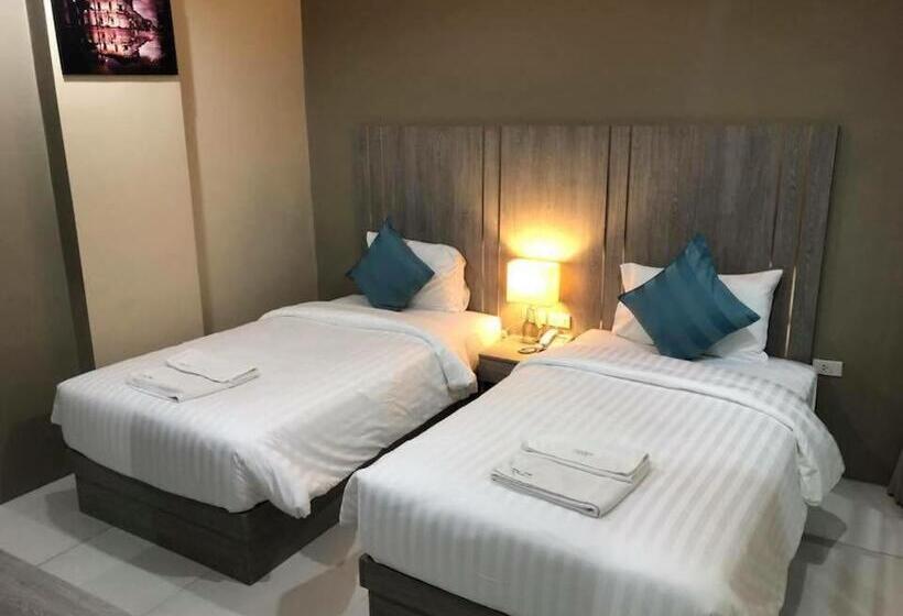 Estudi Deluxe, Khao Rang Place