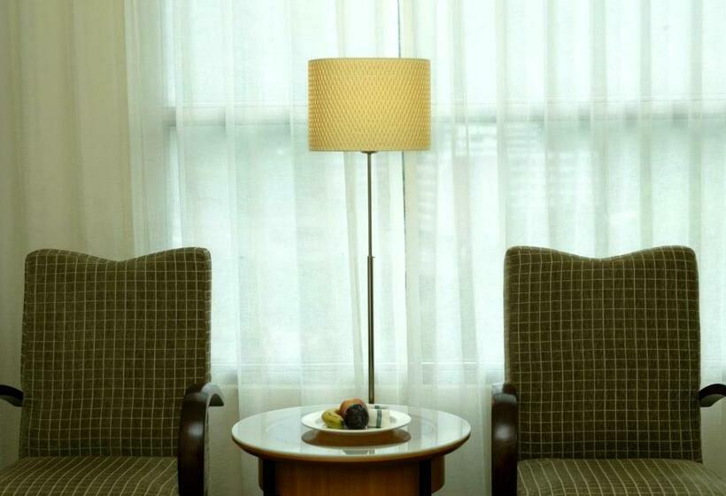 اتاق استاندارد, Les Champs